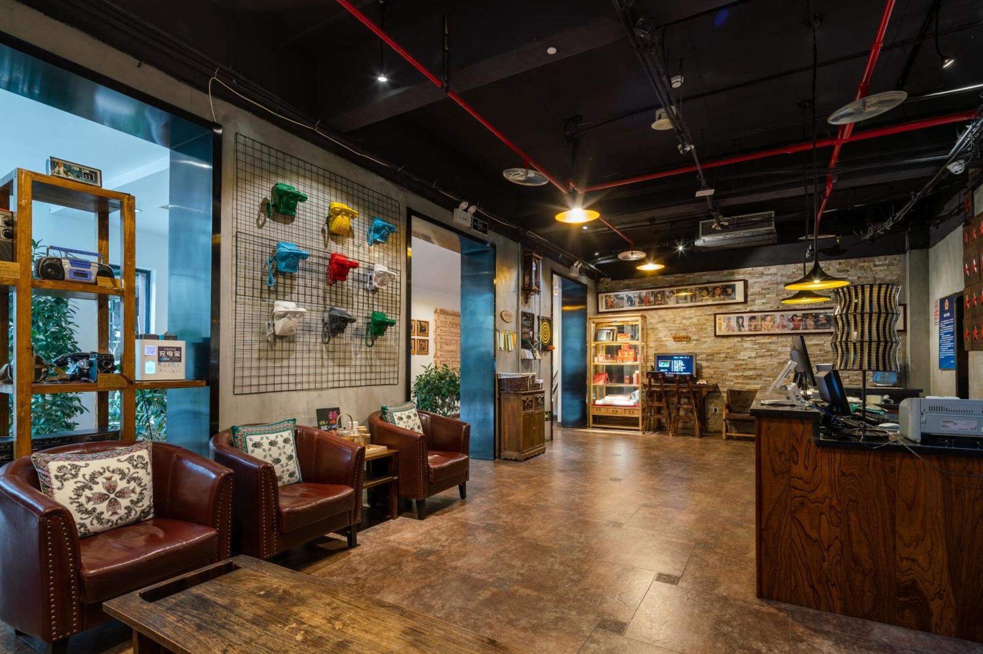 Nost Algia Hotel - Near Beijing Yonghe Lama Temple, Ghost Street, Beihai Park, Jingshan Park, Drum Tower, Houhai Bar Street, Tian'Anmen Square, Located In Beijing Traditional Hutongs, 5 Minutes Away From Subway, Free Laundry Serive Luaran gambar