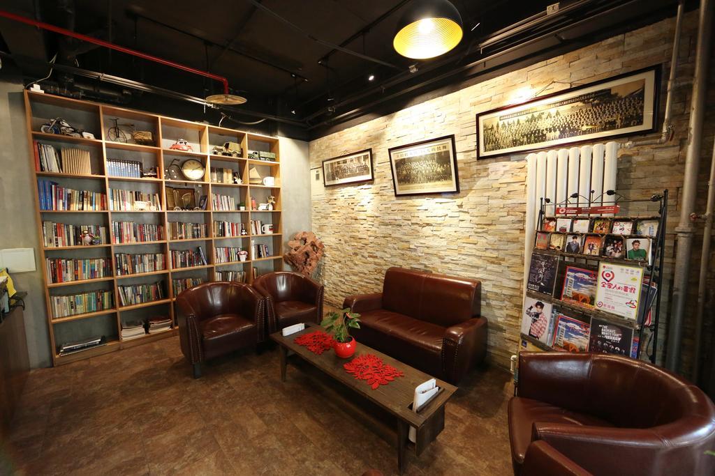 Nost Algia Hotel - Near Beijing Yonghe Lama Temple, Ghost Street, Beihai Park, Jingshan Park, Drum Tower, Houhai Bar Street, Tian'Anmen Square, Located In Beijing Traditional Hutongs, 5 Minutes Away From Subway, Free Laundry Serive Luaran gambar